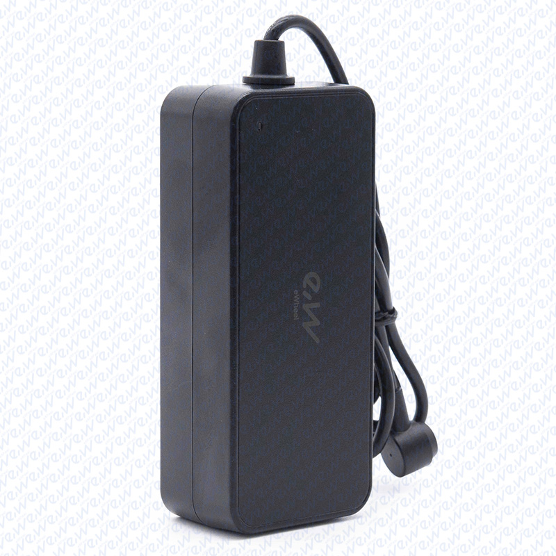 Cargador premium 36V 2A Mi4 pro - Imagen 2